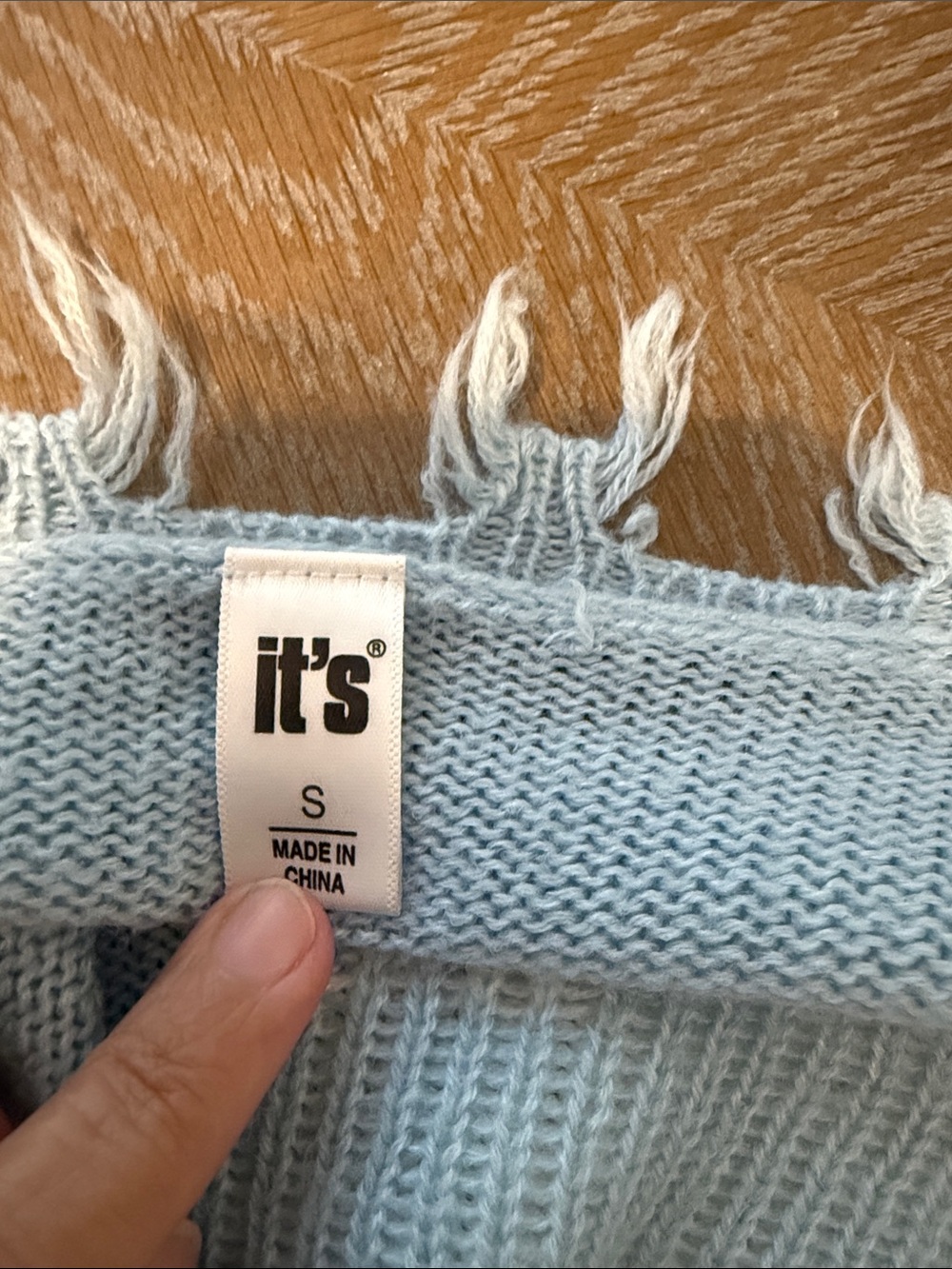 It’s Sweater - Picture 6 of 6